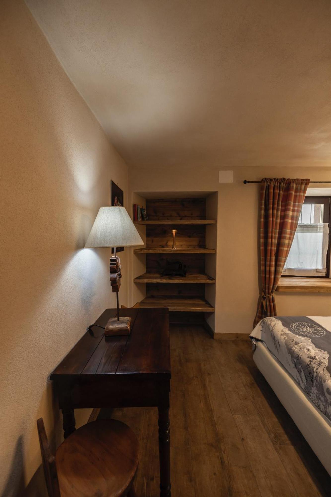 Ferienwohnung La Casa Del Cuore Fénis Exterior foto